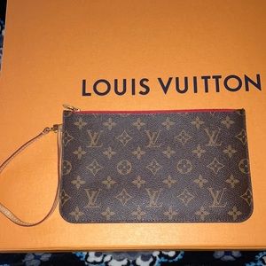 LV Clutch